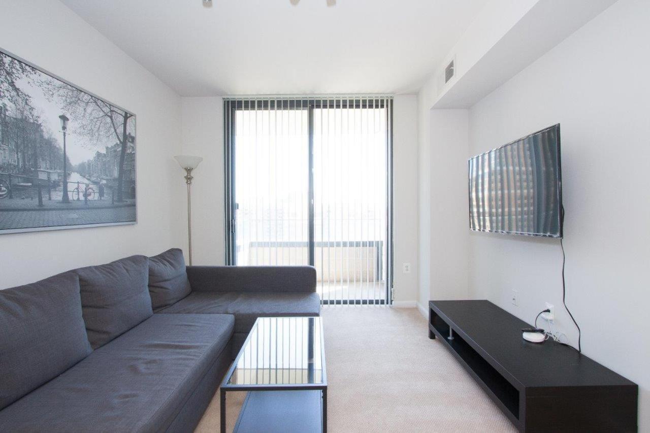 Pentagon Luxe Apartments Arlington Bagian luar foto