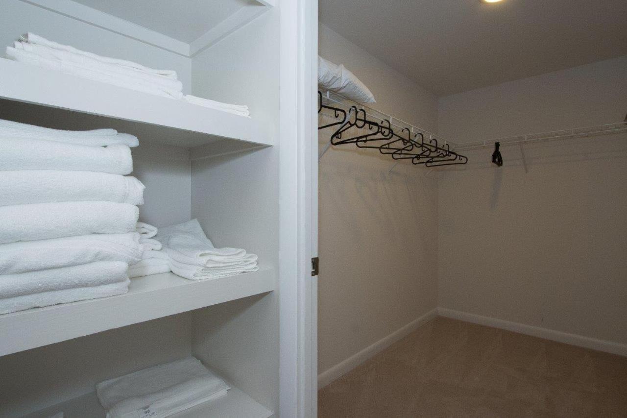 Pentagon Luxe Apartments Arlington Bagian luar foto