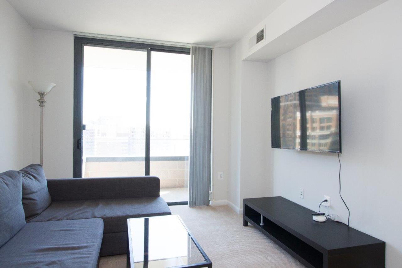 Pentagon Luxe Apartments Arlington Bagian luar foto